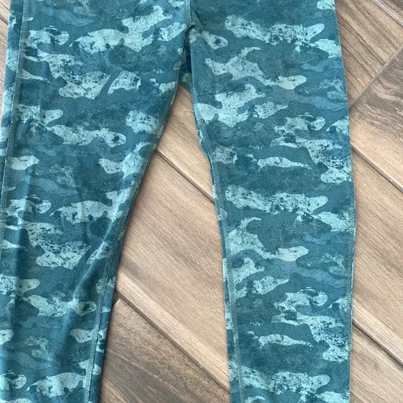 Reebok camouflage workout leggings - Picture 3 of 8